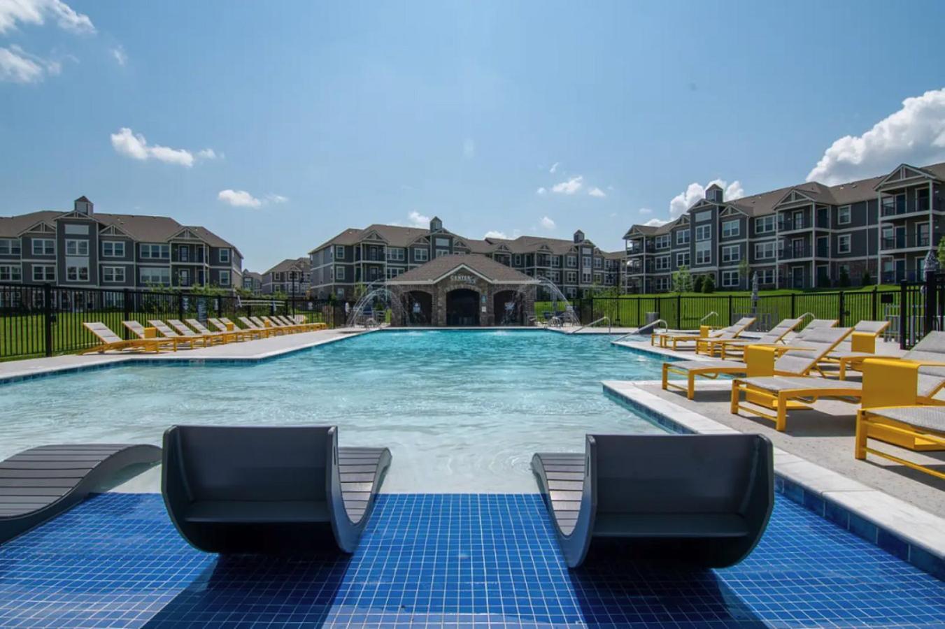 Landing At Center 301 - 2 Bedrooms In Belton Exterior foto
